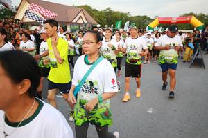 BIB: 
                            <button type="button" onclick="openModal(3530780)" class="btn btn-primary btn-sm float-right btn-popup" data-toggle="modal" data-target=".modal-high-quality">
                        <i class="fas fa-shopping-cart"></i> Add to Cart
                    </button>
                                            <button type="button" onclick="isThisMe(3530780, true)" class="btn btn-success btn-sm float-right btn-popup btn-isme hidden" data-toggle="tooltip" data-placement="bottom" title="นี่คือรูปของคุณใช่ไหม คลิกที่นี่เพื่อเอาเข้าอัลบั้ม">
                        <i class="fas fa-plus"></i> Add to album
                    </button>
                    <button type="button" onclick="isThisMe(3530780, false)" class="btn btn-warning btn-sm float-right btn-popup btn-isnotme hidden">
                        <i class="fas fa-ban"></i> Remove from album
                    </button>